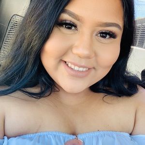 Meet your Posher, Iris